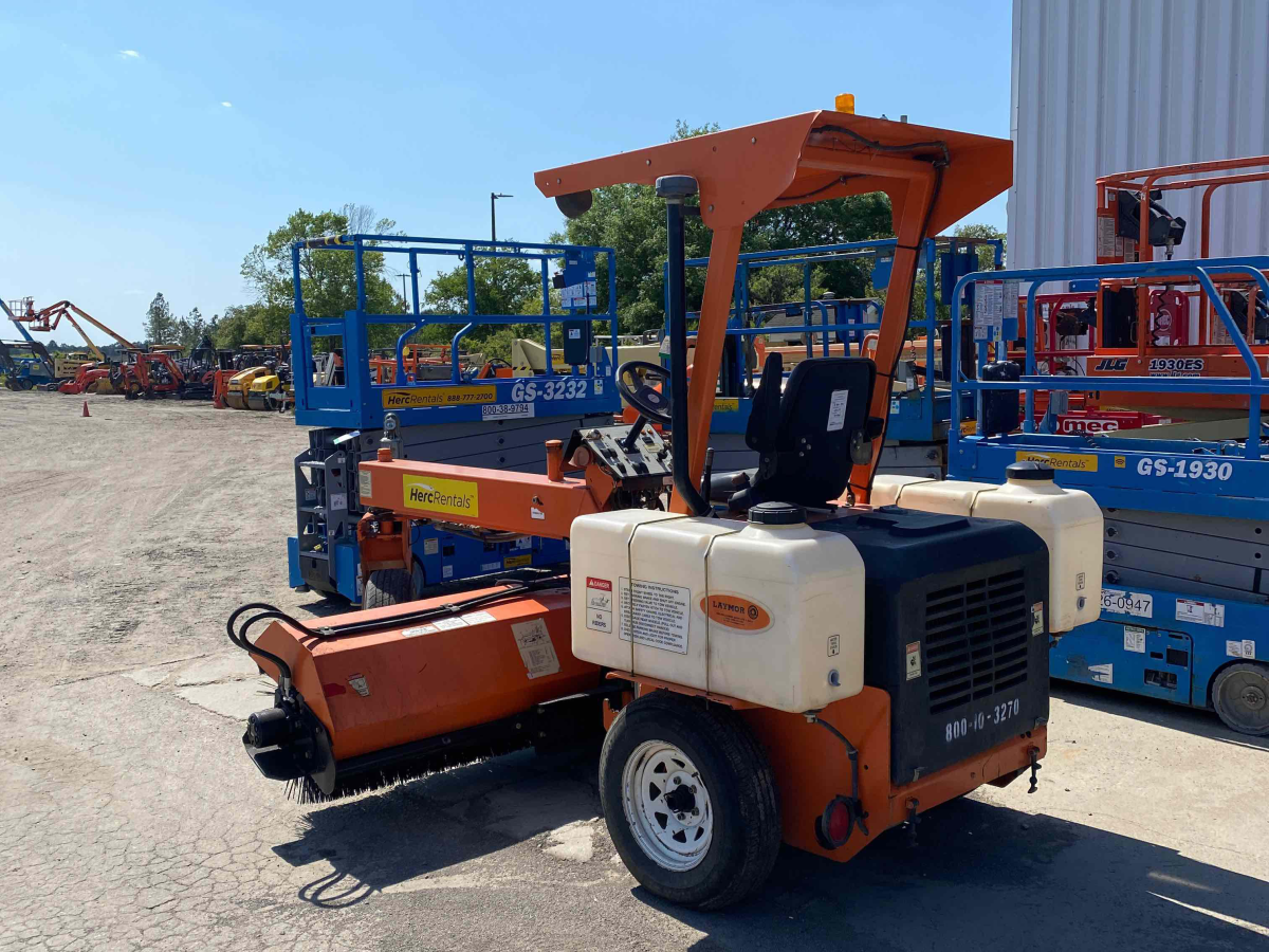 LayMor Used Sweepmaster 300 2016 Used Equipment Sale