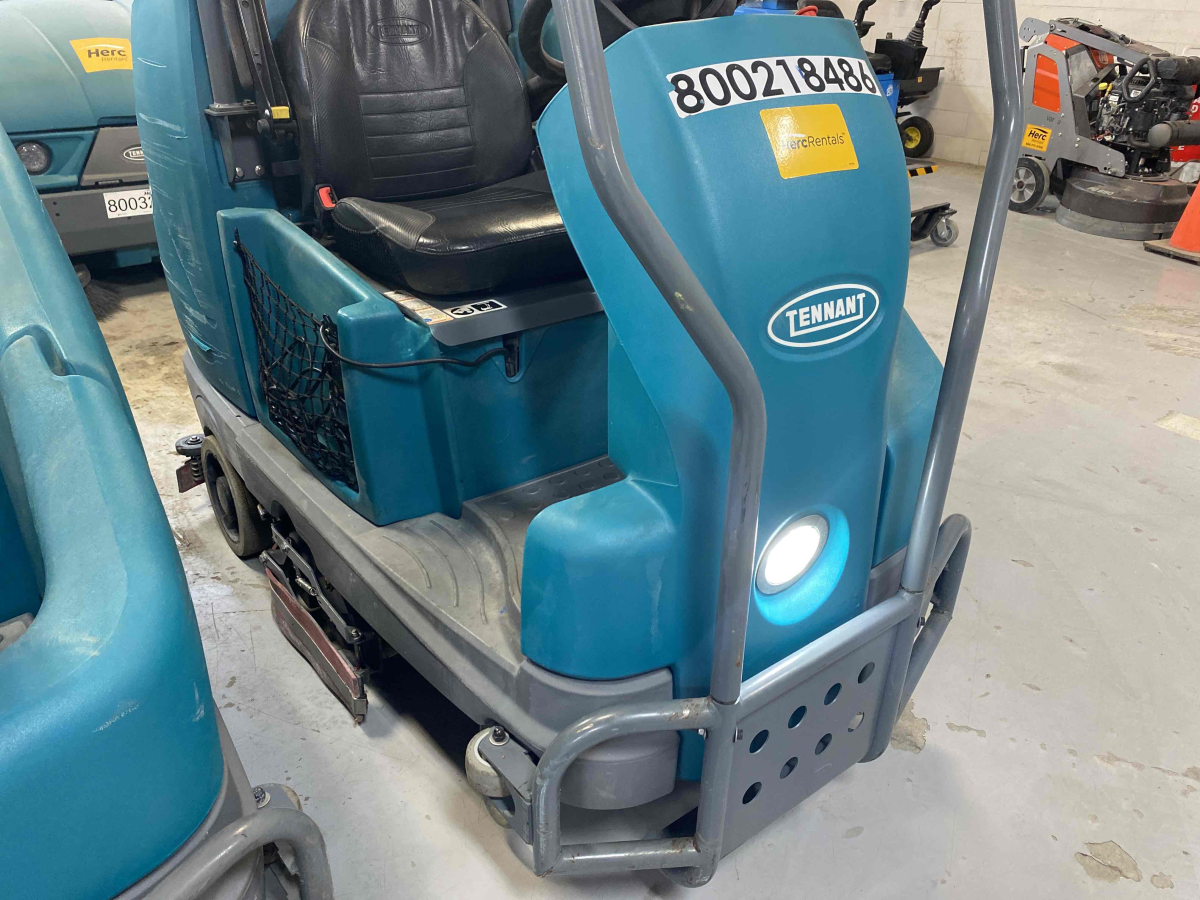 Subcategory - Ride-On Sweepers And Brooms | image 3