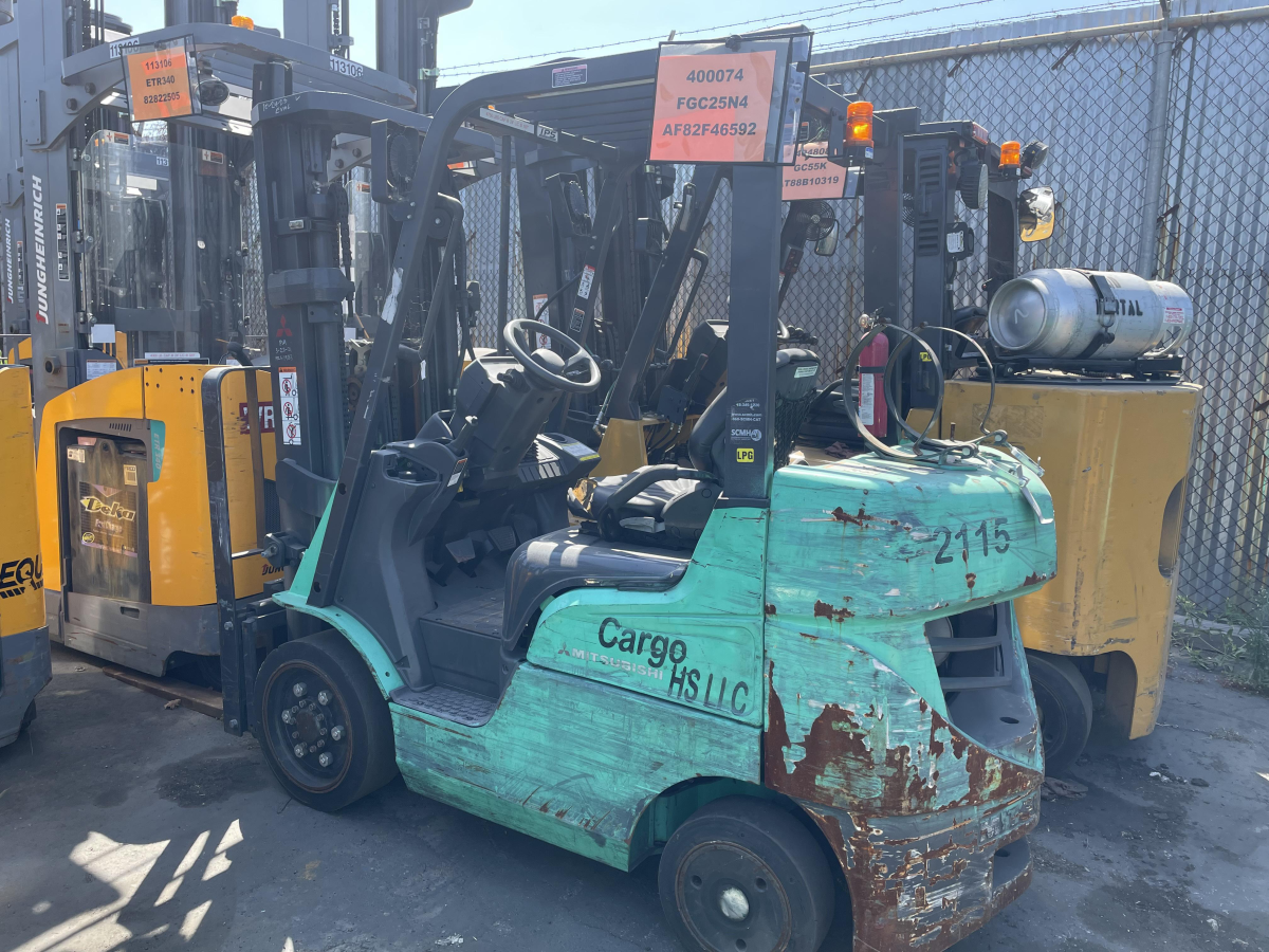 Subcategory - 0-19,999 Lb Cushion Tire Forklift Trucks | image 0