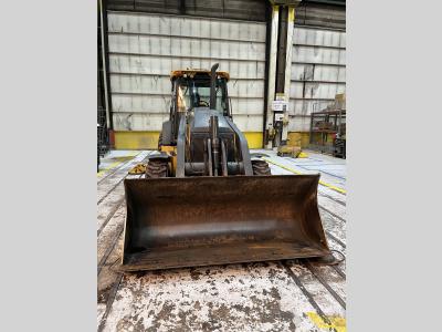 Gallery Thumbnail - Subcategory - 70+ HP Backhoe Loaders | image 4