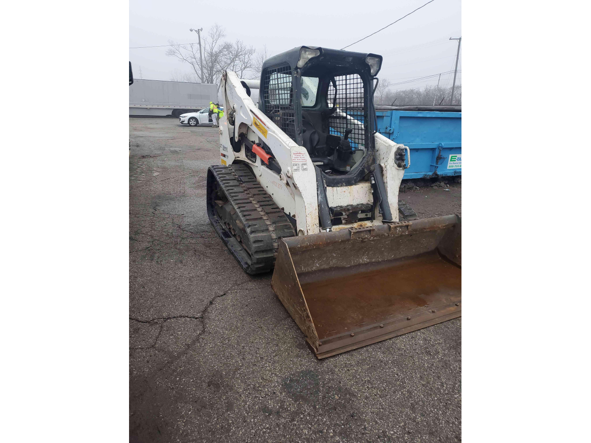 Detail Photo - 2016 Bobcat T740 | image 0