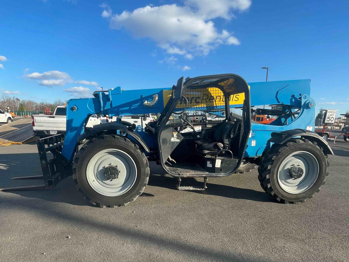 Subcategory - 0-6,999 Lb Telehandlers | image 1