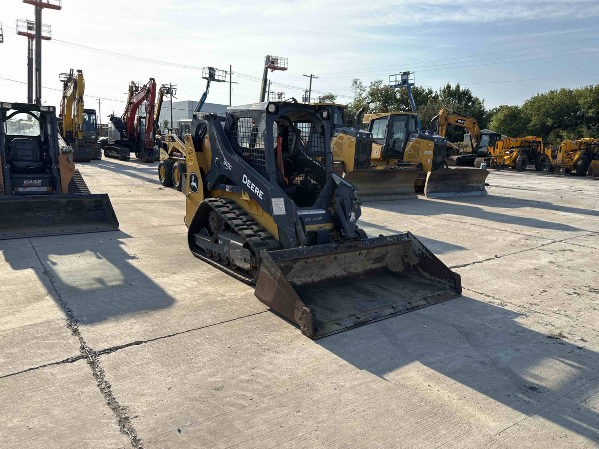 Subcategory - 2,000+ Lb Compact Track Loaders | image 1