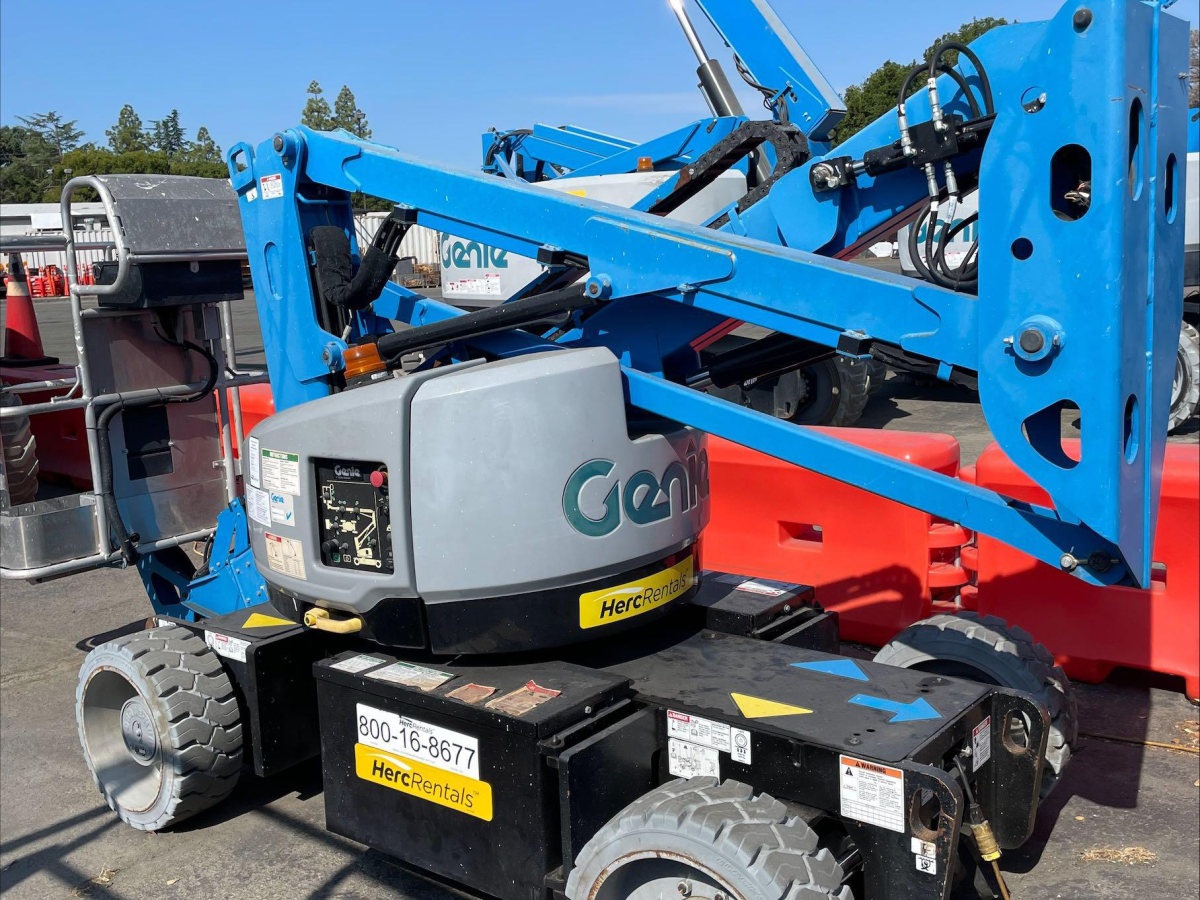 Subcategory - 0-39 Ft Electric Articulating Booms | image 1