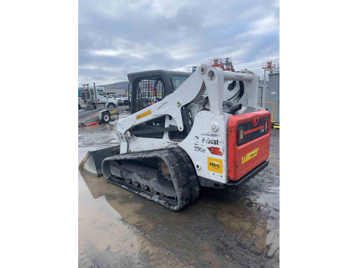 Detail Photo - 2018 Bobcat T740 | image 4