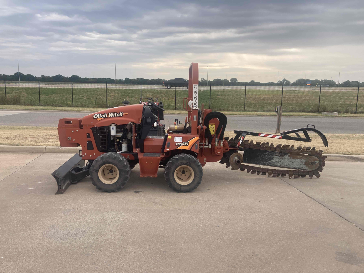 Detail Photo - 2018 Ditch Witch RT45 | image 3