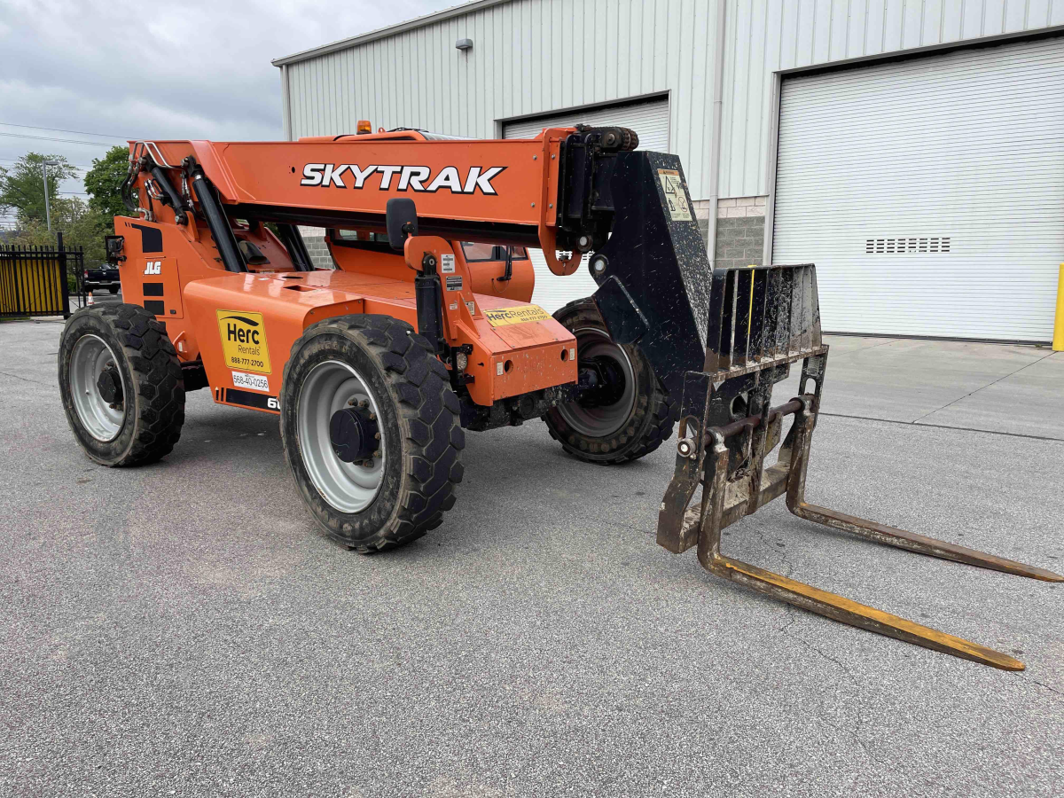 Subcategory - 0-6,999 Lb Telehandlers | image 1