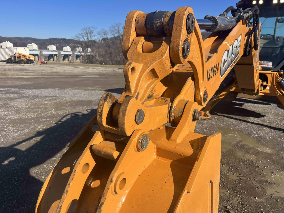 Subcategory - 70+ HP Backhoe Loaders | image 7