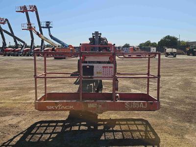 Gallery Thumbnail - Subcategory - 80-129 Ft Articulating Booms | image 17