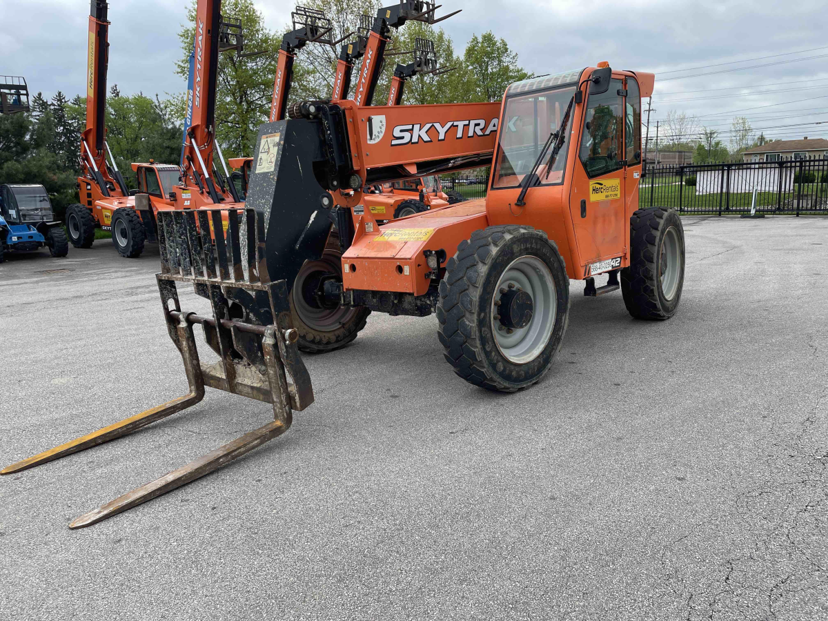 Subcategory - 0-6,999 Lb Telehandlers | image 0
