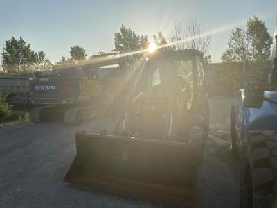 Gallery Thumbnail - Subcategory - 70+ HP Backhoe Loaders | image 3