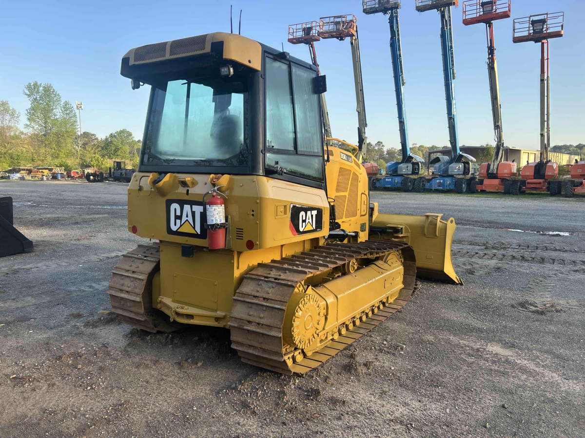Subcategory - 0-114 HP Crawler Dozers | image 1