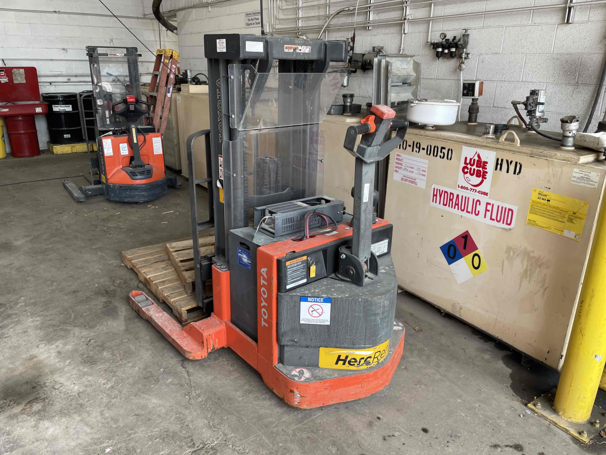 Subcategory - Walk-Behind Electric Stackers | image 0