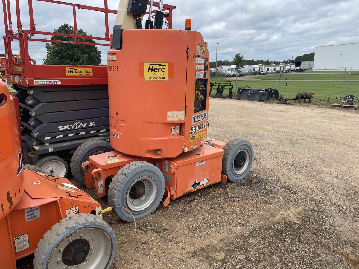 Subcategory - 0-39 Ft Electric Articulating Booms | image 1