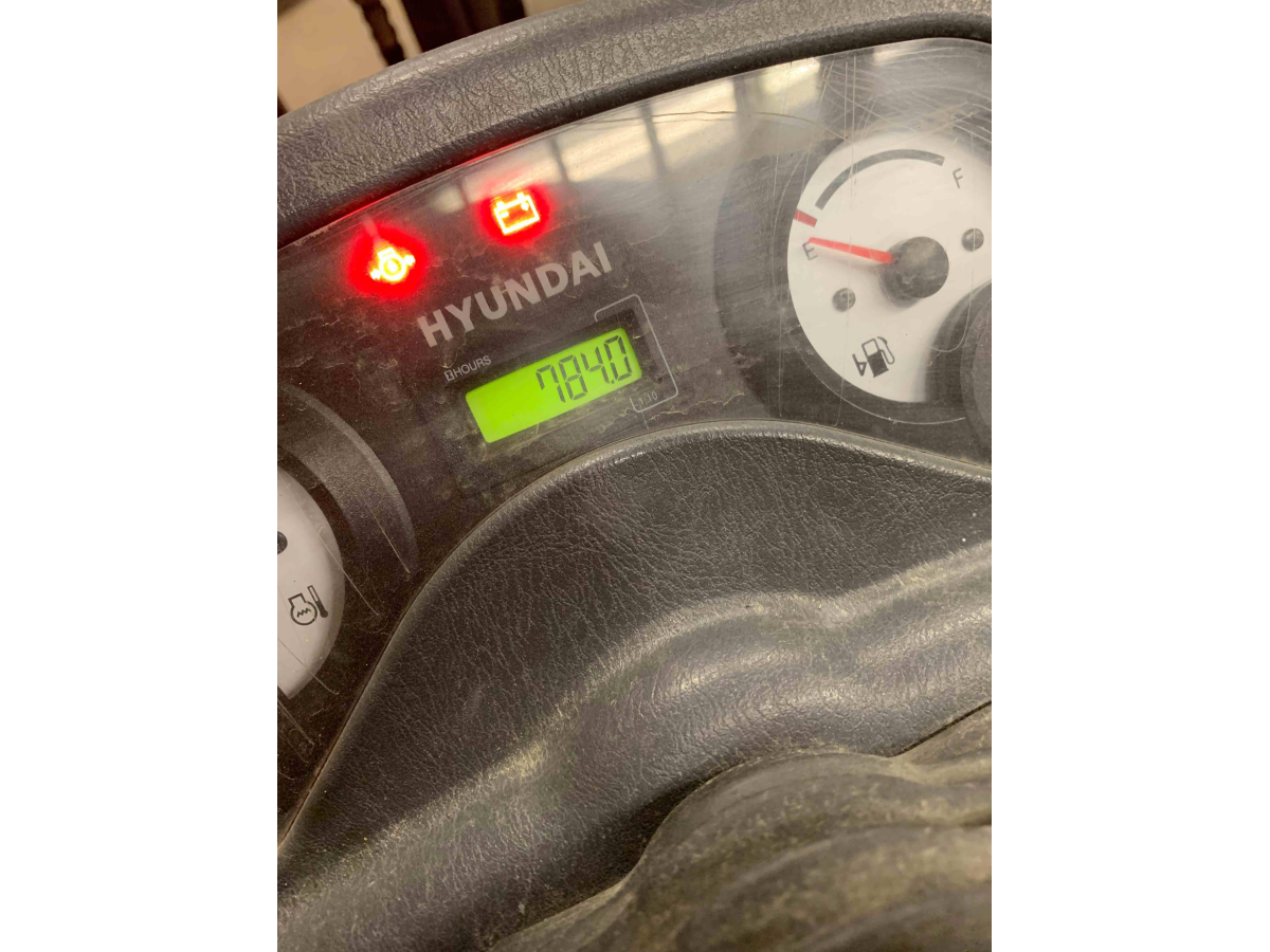 Detail Photo - 2014 Hyundai 25LC-7 | image 4