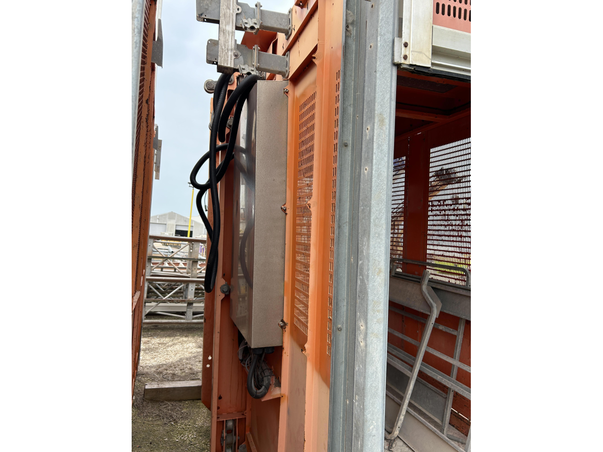 Subcategory - Personnel And Material Hoists | image 6