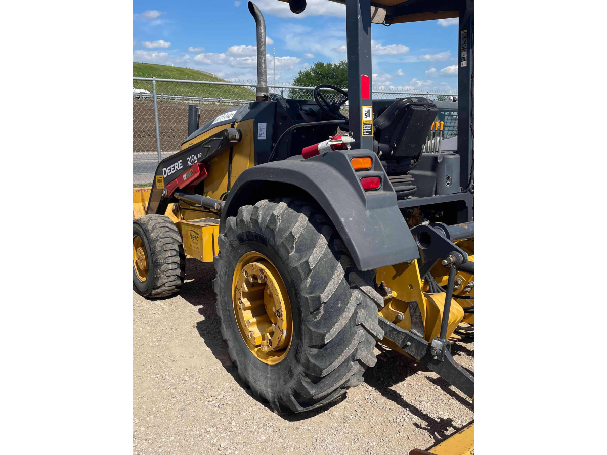 Detail Photo - 2016 John Deere 210L EP | image 4