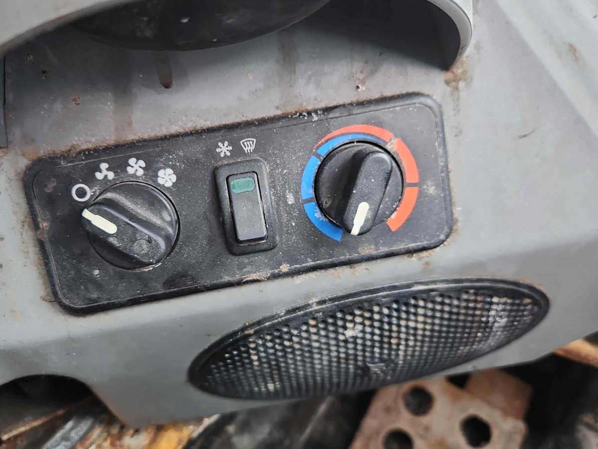 Subcategory - 3,000+ Lb Skid Steer Loaders | image 7