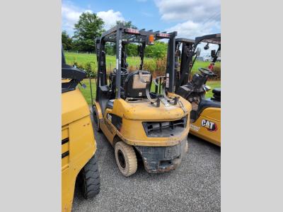 Gallery Thumbnail - Subcategory - 0-19,999 Lb Pneumatic Tire Forklift Trucks | image 1