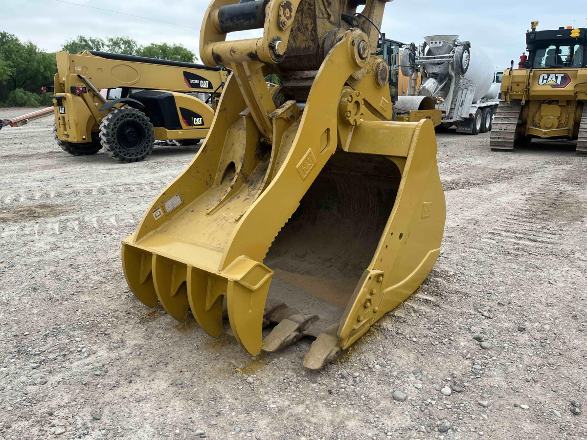 Subcategory - 100,000+ Lb Excavators | image 12