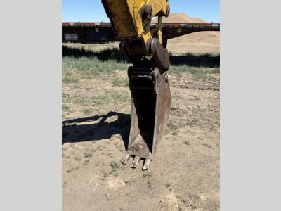 Gallery Thumbnail - Subcategory - 70+ HP Backhoe Loaders | image 7