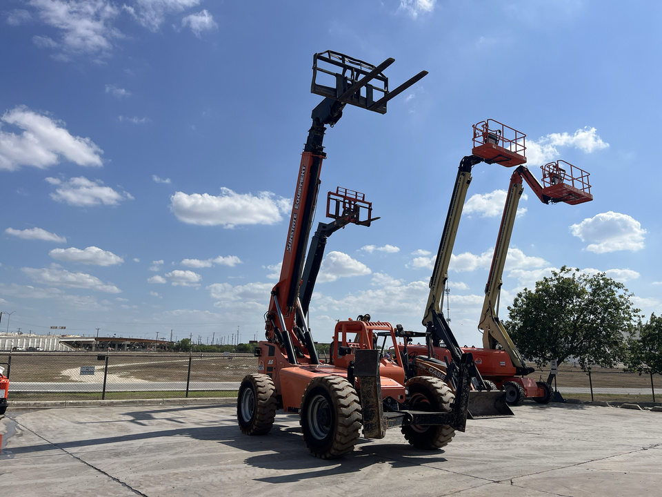 2018 SkyTrak 10054 Telehandlers | Sunstate Equipment Co.