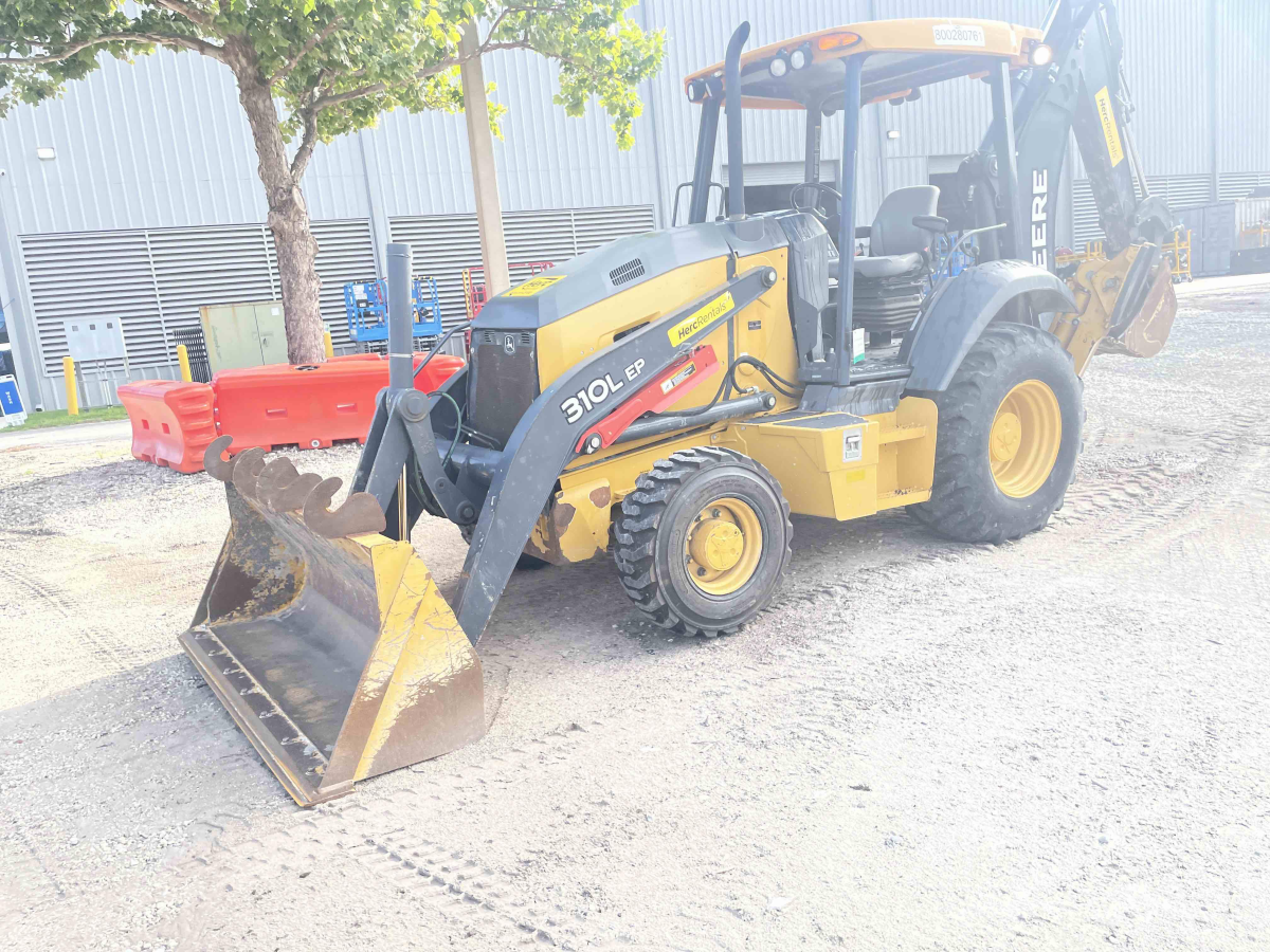 Subcategory - 70+ HP Backhoe Loaders | image 0