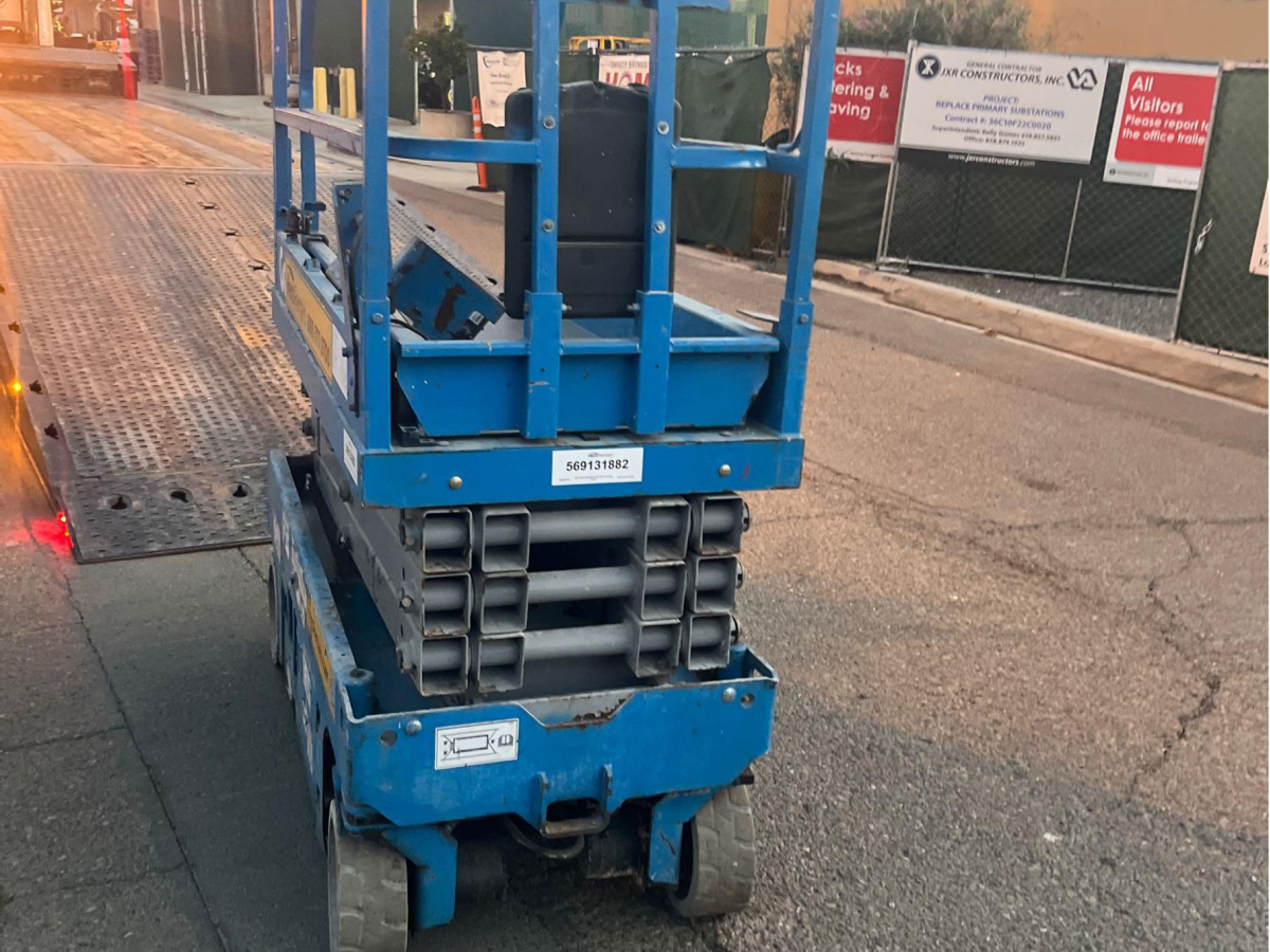 Subcategory - 19+ Ft Electric Scissor Lifts | image 0