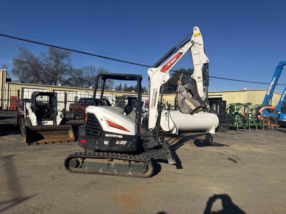 2022 Bobcat E35i Excavators - Mini | Guy Rents, Inc. DBA Rental Guys