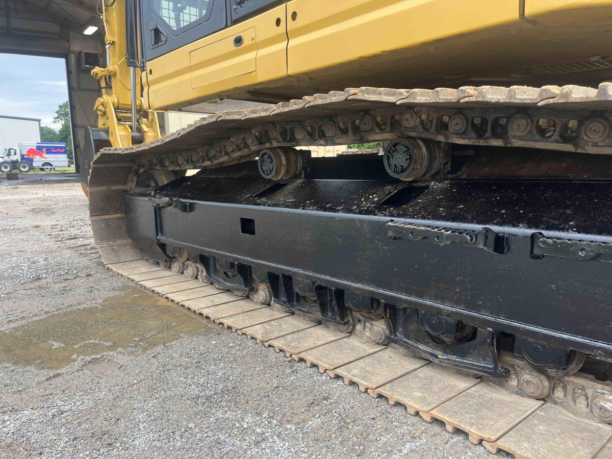 Detail Photo - 2017 Caterpillar 335F LCR | image 27