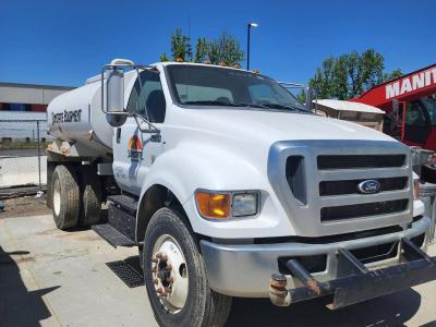 Gallery Thumbnail - Detail Photo - 2012 Ford F-750 | image 3