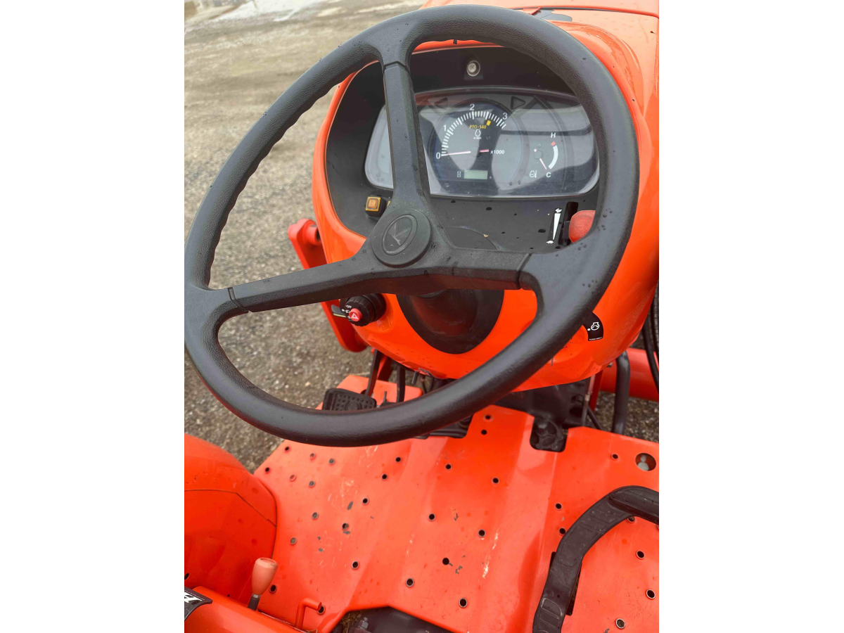 Detail Photo - 2019 Kubota L4701 | image 3