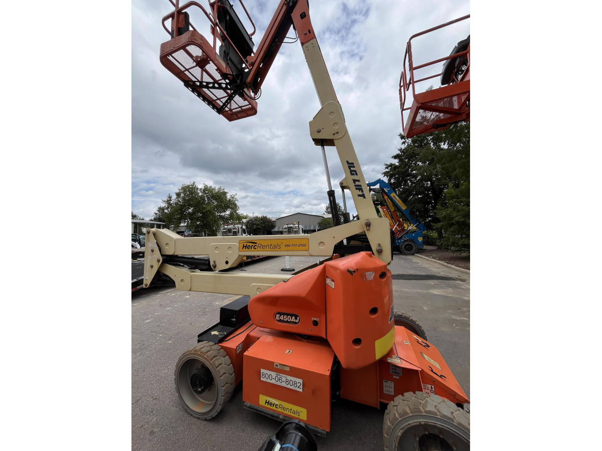 Subcategory - 40+ Ft Electric Articulating Booms | image 1