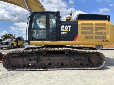 Gallery Thumbnail - Subcategory - 100,000+ Lb Excavators | image 4