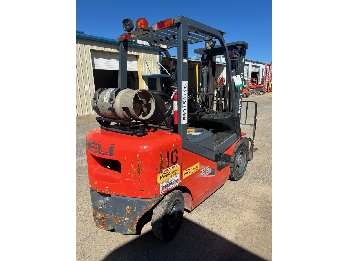 Subcategory - 0-19,999 Lb Cushion Tire Forklift Trucks | image 0