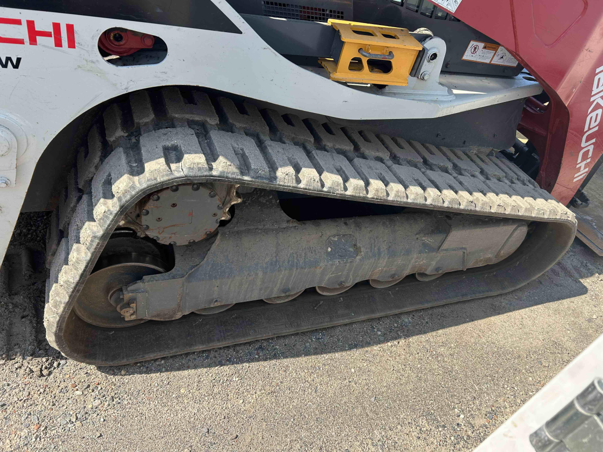 Subcategory - 2,000+ Lb Compact Track Loaders | image 7