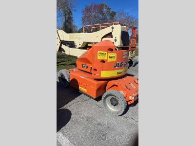 Gallery Thumbnail - Subcategory - 40+ Ft Electric Articulating Booms | image 4