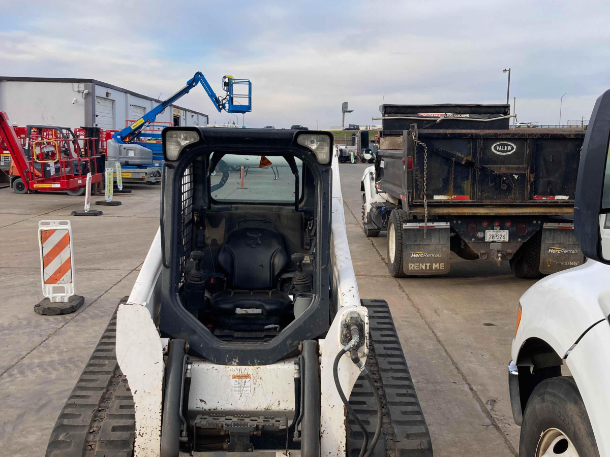 Detail Photo - 2016 Bobcat T740 | image 3