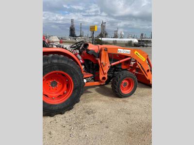 Gallery Thumbnail - Subcategory - Utility Tractors | image 3