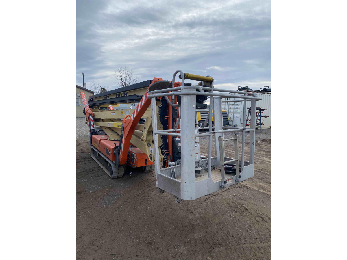 Subcategory - Track-Driven Articulating Booms | image 2