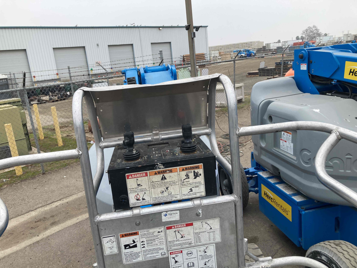 Subcategory - 0-39 Ft Electric Articulating Booms | image 4