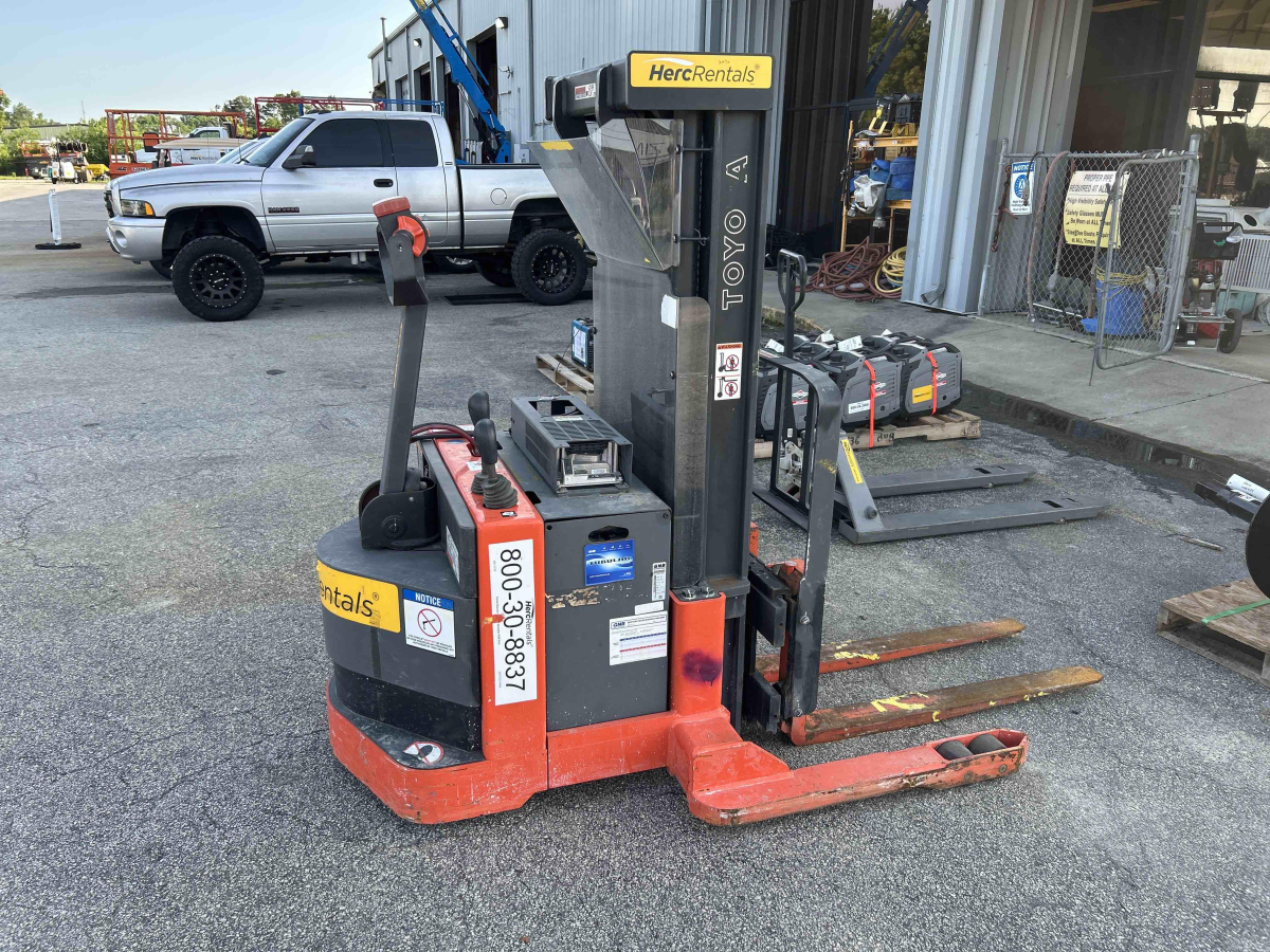 Subcategory - Walk-Behind Electric Stackers | image 1