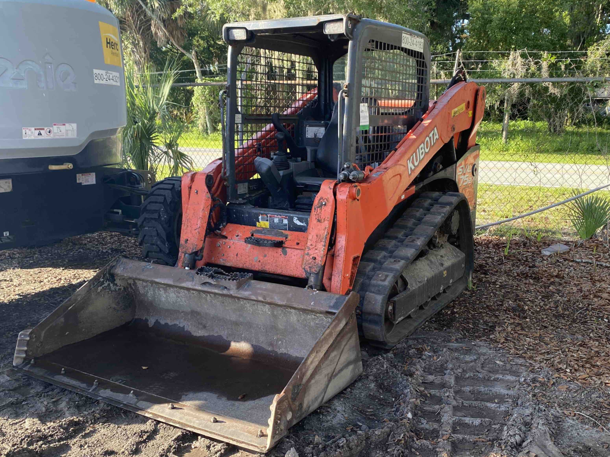Subcategory - 2,000+ Lb Compact Track Loaders | image 0