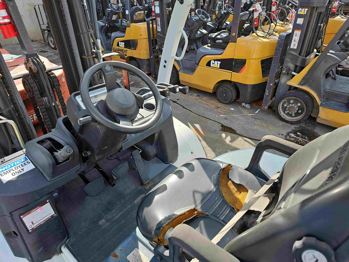 Subcategory - 0-19,999 Lb Pneumatic Tire Forklift Trucks | image 7