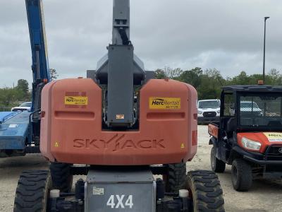 Gallery Thumbnail - Subcategory - 50-79 Ft Articulating Booms | image 3