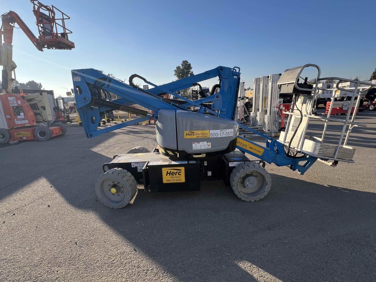 Subcategory - 0-39 Ft Electric Articulating Booms | image 1