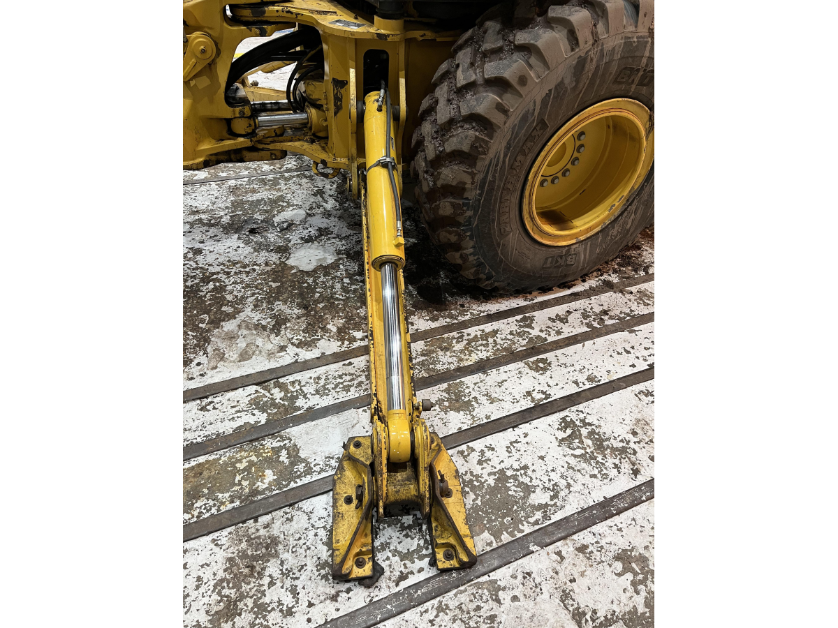 Subcategory - 70+ HP Backhoe Loaders | image 20