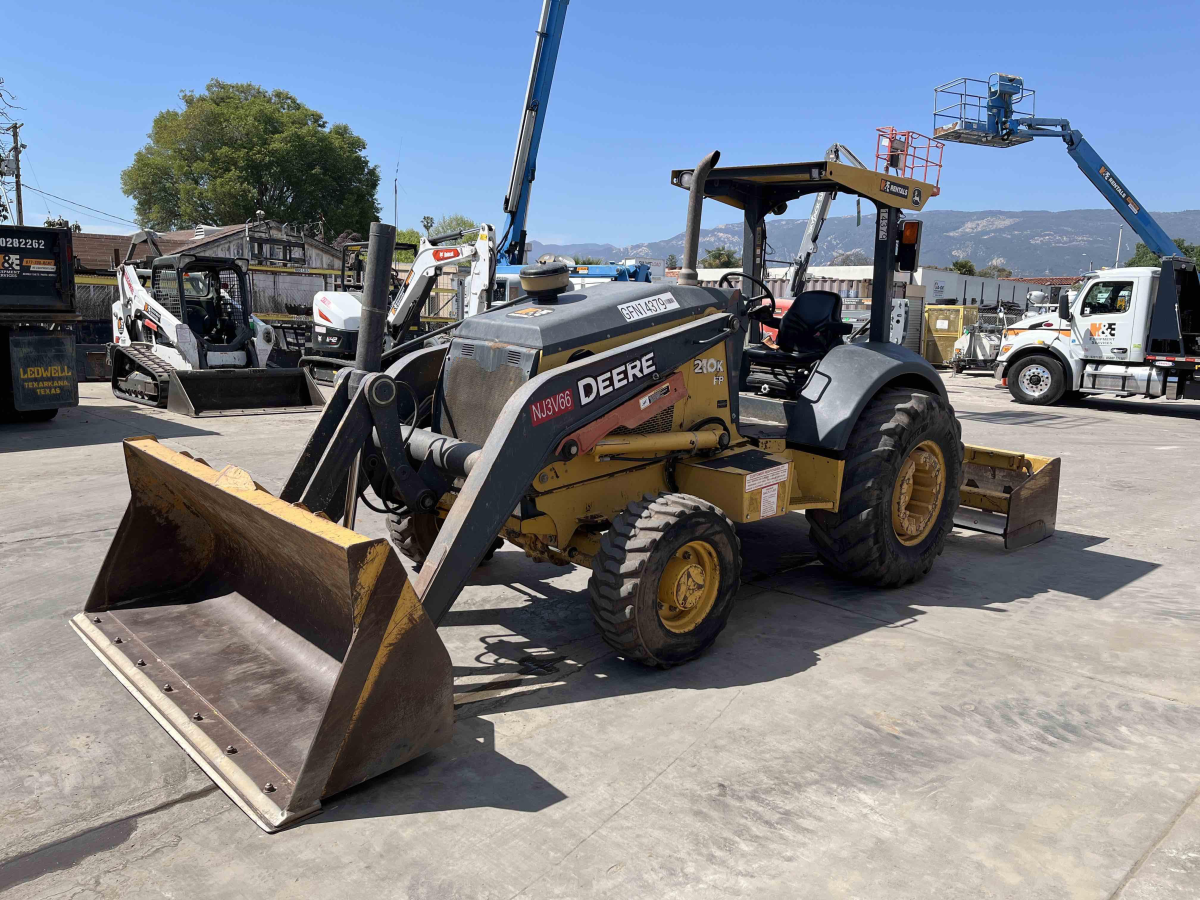 Subcategory - Utility Tractors | image 0