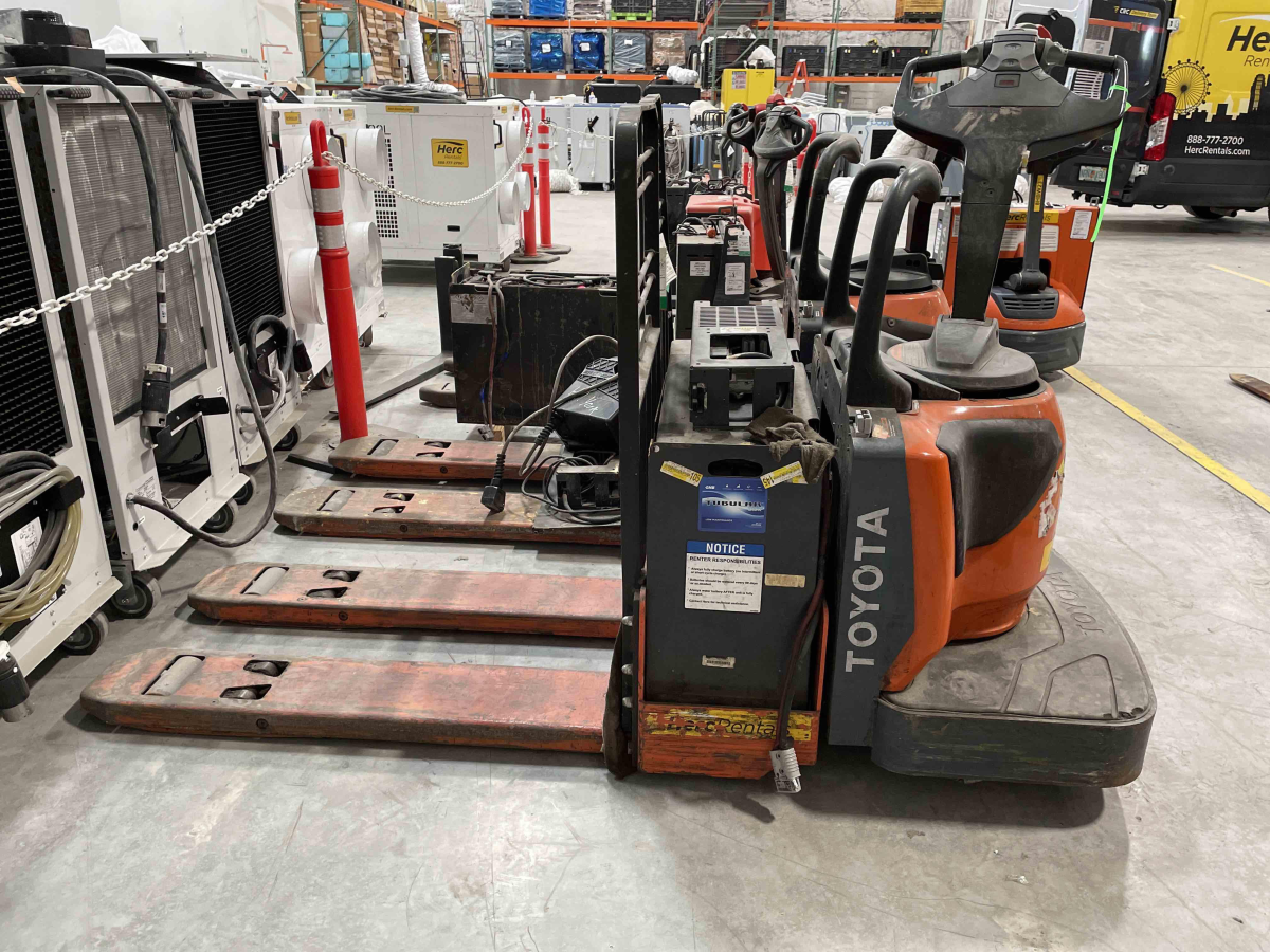 Subcategory - Pallet Trucks | image 1