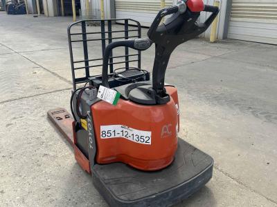 Gallery Thumbnail - Subcategory - Pallet Trucks | image 4
